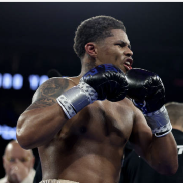 Shakur Stevenson verses De Los Santos
